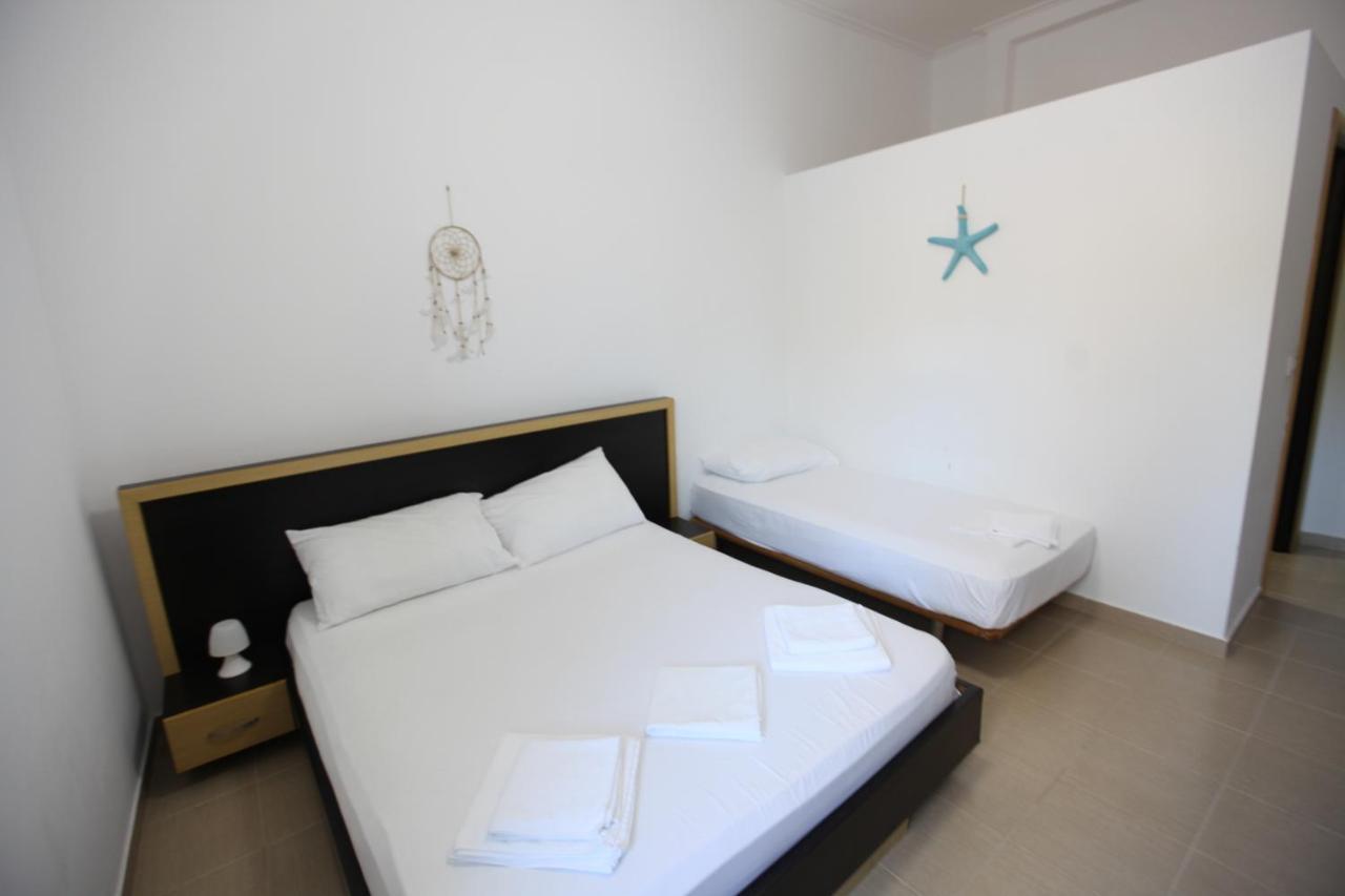 Bunec Beach Resort Piqeras Extérieur photo