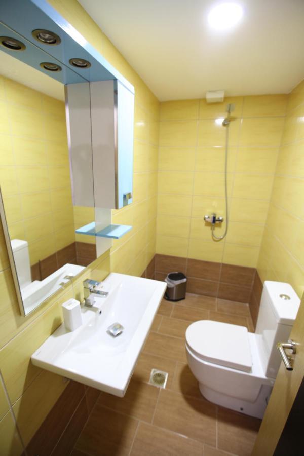 Bunec Beach Resort Piqeras Extérieur photo