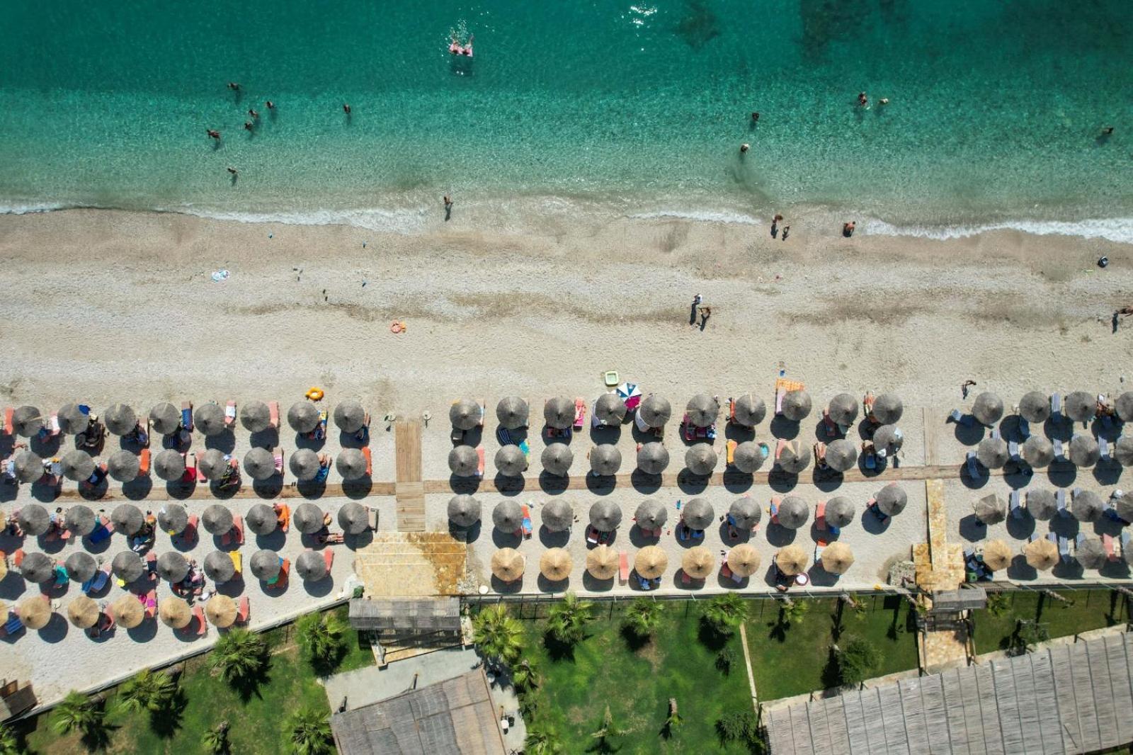 Bunec Beach Resort Piqeras Extérieur photo